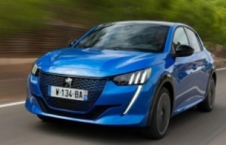 Otomotiv devi Peugeot ‘elektrikli araç’ payını...
