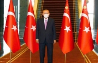 Cumhurbaşkanı Erdoğan Zafer Bayramı tebriklerini...