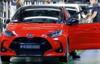 Toyota 14 tesisinde üretime ara veriyor: Hangi modeller...