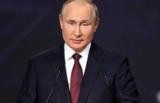 Rusya Devlet Başkanı Putin, Kovid-19 nedeniyle kendini...