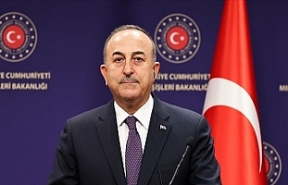 Bakan Çavuşoğlu: Siyasi açıklamalarla tarih yeniden...