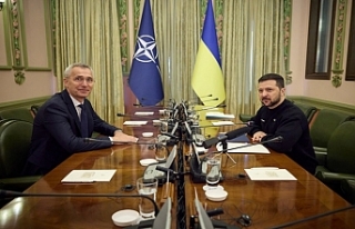 Stoltenberg Kiev'de Ukrayna'ya destek mesajı...