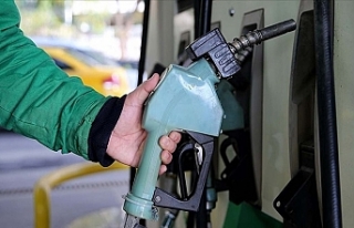 Benzine yeni zam: Litresi 40 liraya dayandı