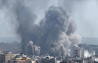 İsrail güçleri Gazze Şeridi'nin güneyini...