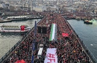 250 bin kişi şehitler ve Filistinliler için yürüdü