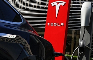 Tesla 2,2 milyon aracını geri çağırıyor