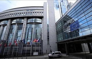 AB'den 100 milyar euroluk temiz üretim destek...