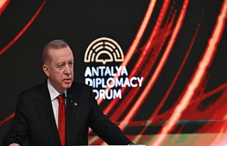Diplomasinin kalbi Antalya'da atıyor