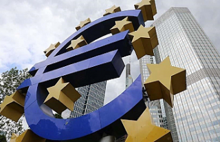 Euro Bölgesi'nde bileşik PMI haziranda 50,6'ya...
