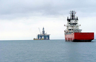 Venezuela, ABD savaş gemisinin Trinidad’a demirlemesinin...