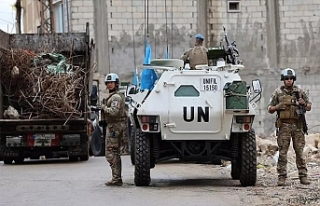 İşgalci İsrail, Lübnan topraklarında UNIFIL askerlerini...