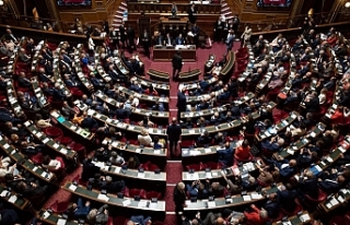 Fransa'da erken seçim ihtimali: Hükümet iki...