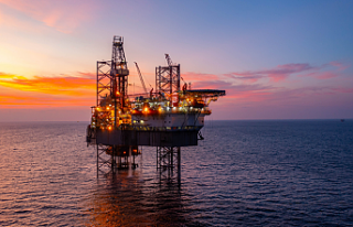 Uluslararası Enerji Ajansı, petrol talebi artış...