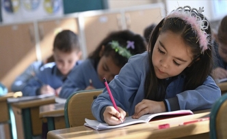 Eğitimde yeni müfredat hazırlığı: Kademeli olarak uygulanacak