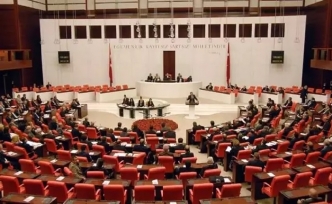 İktidar, yeni anayasa çalışmalarını hızlandırdı: Üç temel konuda değişiklik planı