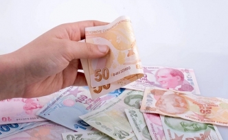 Asgari ücretlinin alım gücü 9 ayda 5 bin 600 lira eridi!