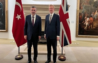 Cumhurbaşkanı Yardımcısı Yılmaz, İngiltere Başbakan Yardımcısı ile görüştü