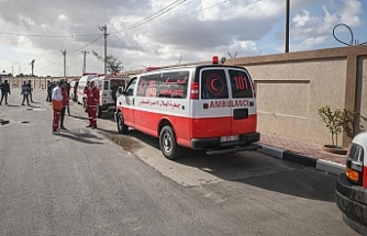 Filistin Kızılayı: İsrail, Refah'ta ambulansları kuşatma altına aldı