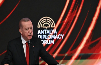 Diplomasinin kalbi Antalya'da atıyor