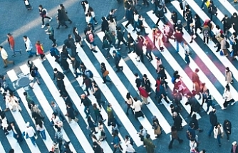 Dünya nüfusu 8 milyarı aşarken doğurganlık oranının düşmesi küresel krize dönüşüyor