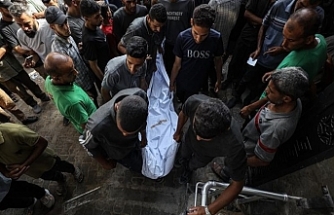 Soykırımcı İsrail'in saldırdığı Gazze'de can kaybı 64 bin 871'e çıktı