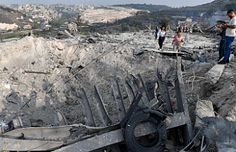 İsrail Lübnan'a saldırı başlattı
