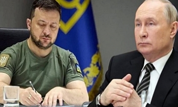 Zelenskiy, Ukrayna'nın Putin ile savaşı müzakere edemeyeceğine dair bir kararname imzaladı