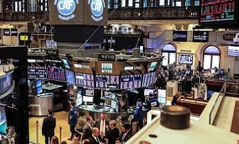 Fed'in faiz indirimini uzun süre erteleme ihtimali piyasaların tadını kaçırdı: S&P 500, Nasdaq ve Dow Jones düşüşle açıldı