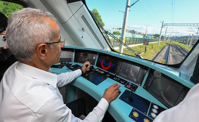 Milli Hızlı Tren 2025'te yolcu taşımaya başlayacak