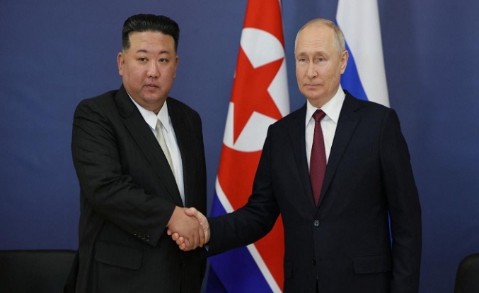 Putin: Kuzey Kore ile askeri ve teknik iş birliğinde kısıtlamalara uyuyoruz
