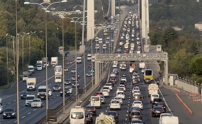 İstanbul trafiği ekonomiye fren yaptırıyor: Yıllık 7 milyar dolar zarar
