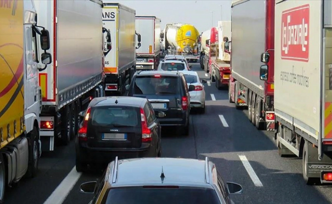 90 milyar Euroluk kayıp getirebilir! AB’nin 2035 hedefinden vazgeçmesi 1 milyon istihdamı tehlikeye atacak