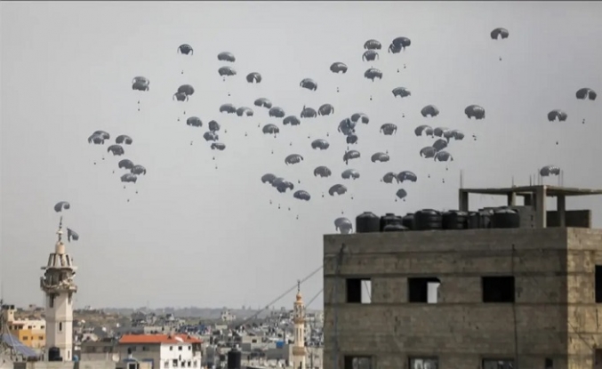 Ürdün ve BAE, Gazze'ye havadan yardım atmaya başladı
