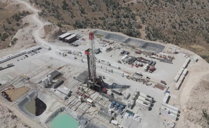 İki yerli petrol sondaj kulesi Şırnak'ta göreve başladı