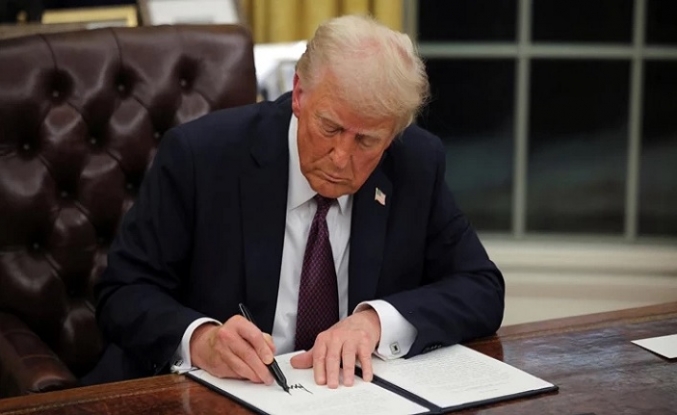 Trump, yeni gümrük tarifeleri açıkladı: İlaç firmalarına yüzde 100 vergi geliyor