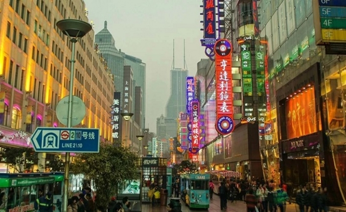 Çin'in sinsi stratejisi ülkeleri borç batağına sürükledi: En fazla borç en büyük rakibin