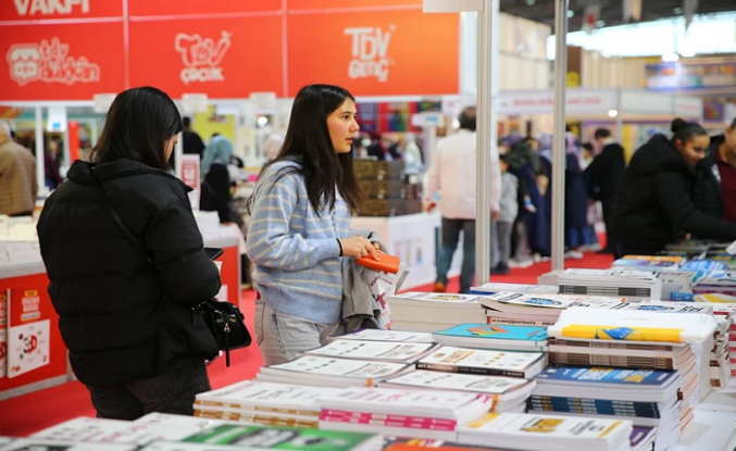 Türkiye'de 2025'te 407 milyon 777 bin 284 kitap üretildi