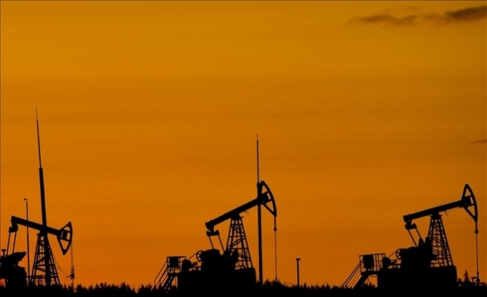 Brent petrolün varili 64,40 dolardan işlem görüyor