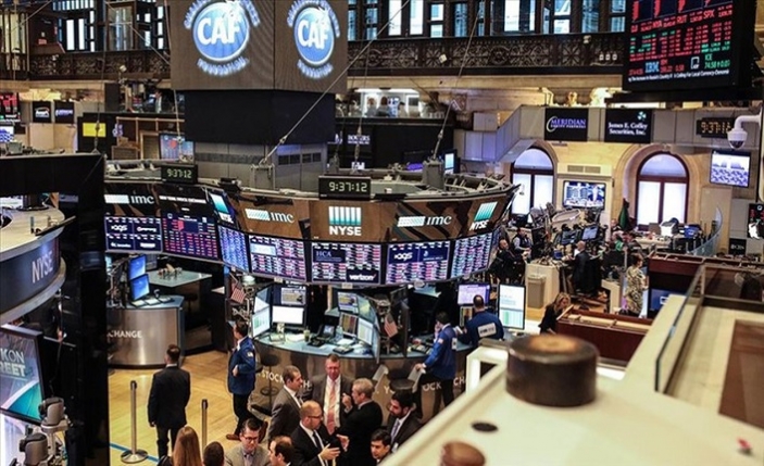 Fed'in faiz indirimini uzun süre erteleme ihtimali piyasaların tadını kaçırdı: S&P 500, Nasdaq ve Dow Jones düşüşle açıldı